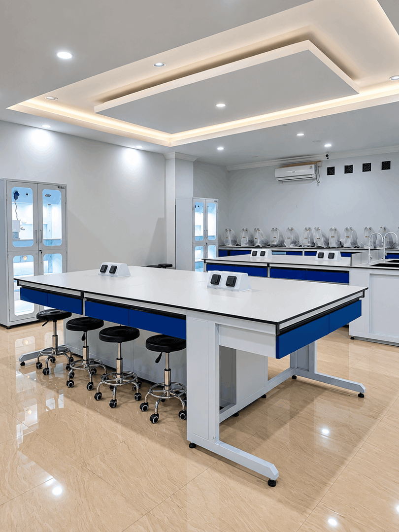 Proyek Universitas Nusa Putra